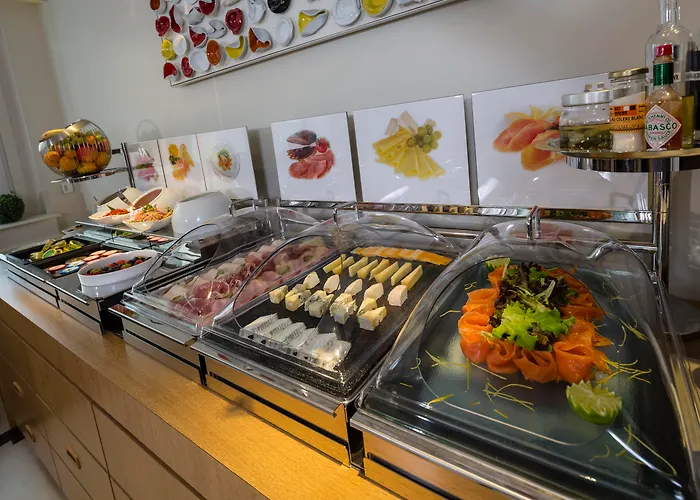 Majestic Hotel Spa - Champs Elysees